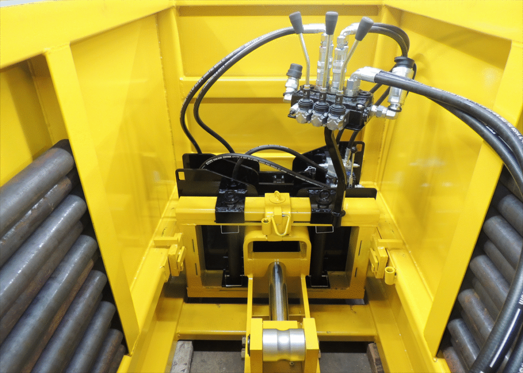The P1-6RT Rod Turner by Pow-R Mole enhances steering and grade control for trenchless boring. Designed for use with the PD-6 Thrust Boring Machine, it delivers 4,500 ft-lbs of torque for precise bore path adjustments.
<h3>Key Benefits:</h3>
<ul>
 	<li>Accurate steering for gravity sewer installations</li>
 	<li>High torque output for controlled boring up to 200 feet</li>
 	<li>Safe & efficient alternative to pipe wrenches</li>
 	<li>Quick disconnect hoses for easy removal</li>
</ul>